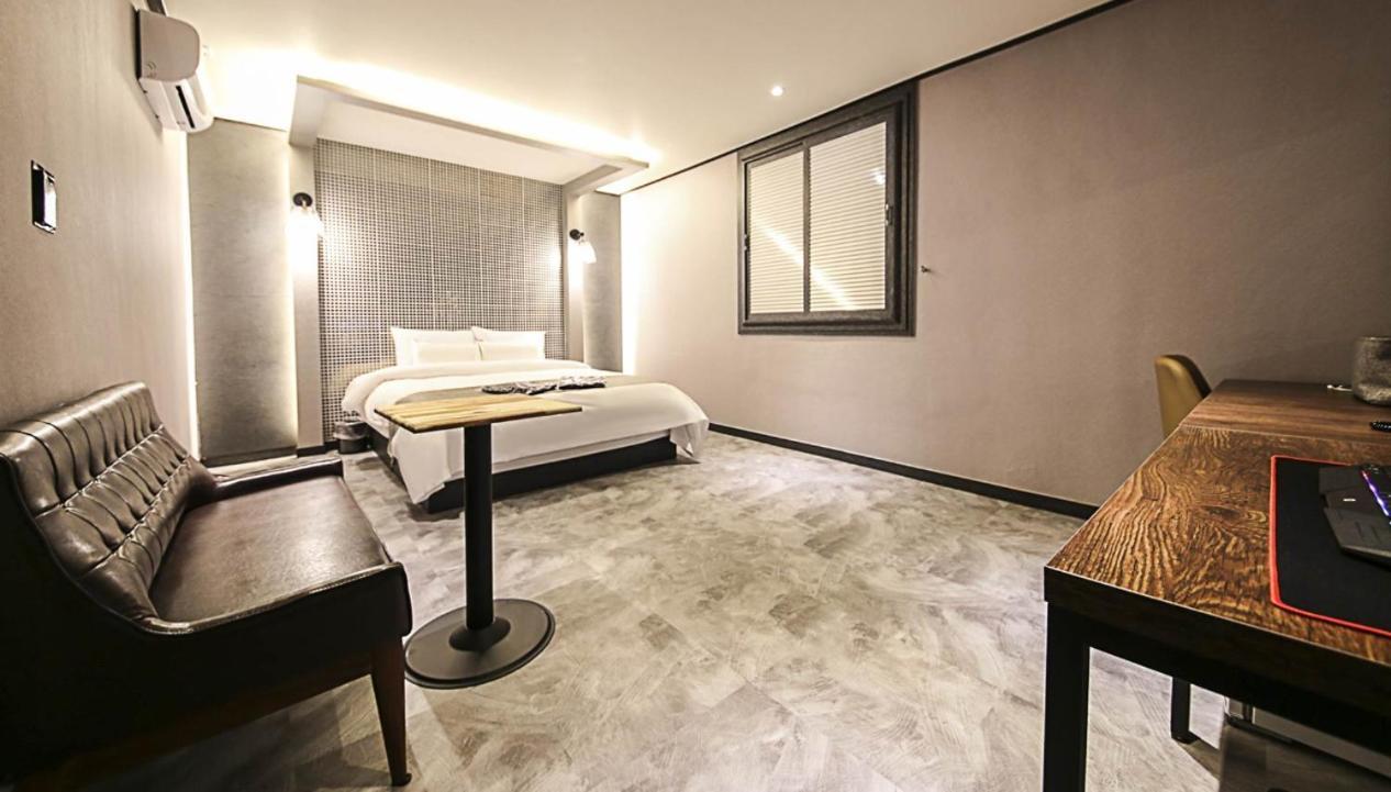 Hotel Parfe Cheonan Exterior foto
